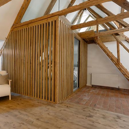 House 66 Aparthotel Brasov Bagian luar foto