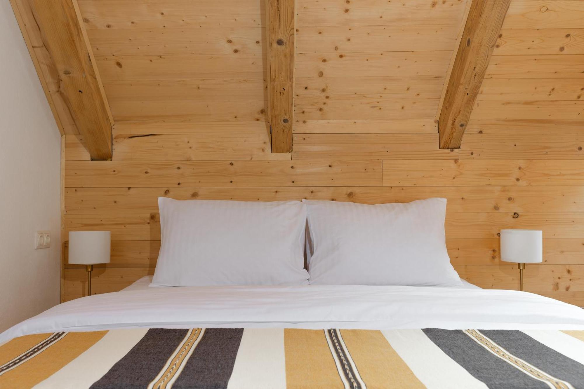 House 66 Aparthotel Brasov Bagian luar foto
