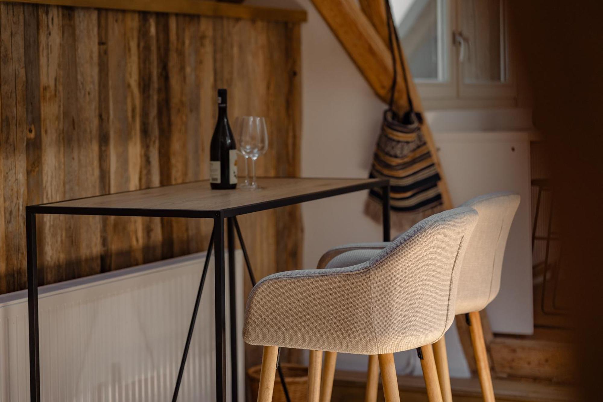 House 66 Aparthotel Brasov Bagian luar foto