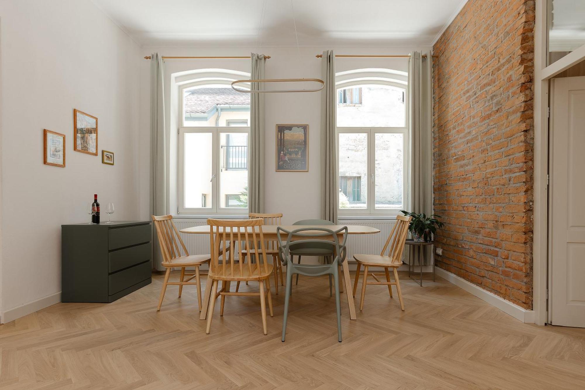 House 66 Aparthotel Brasov Bagian luar foto