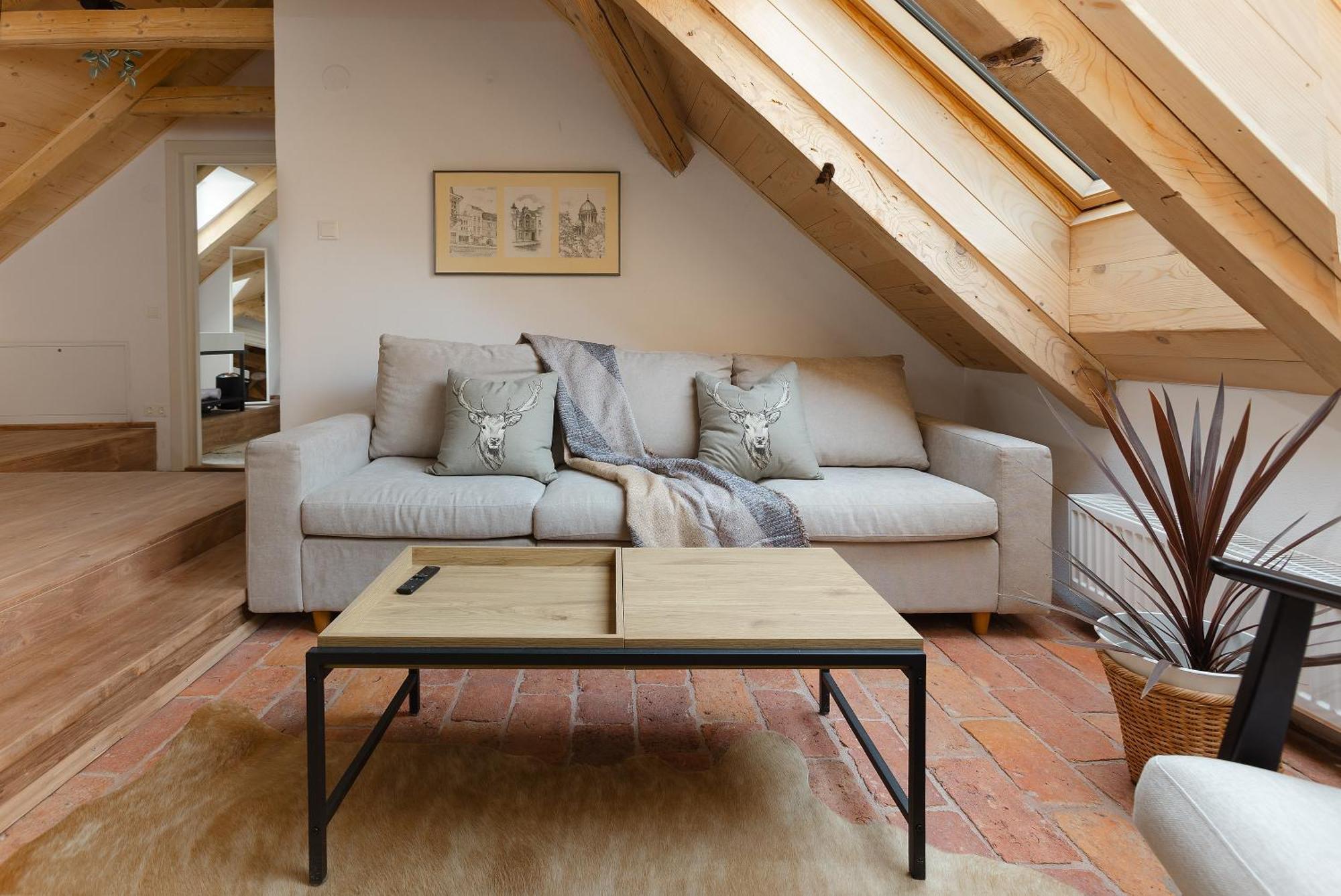 House 66 Aparthotel Brasov Bagian luar foto